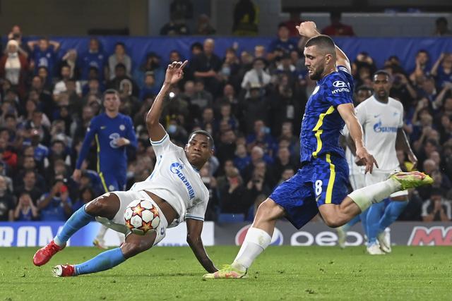 18岁西班牙前锋吉乌在切尔西境遇不佳，8场仅1球